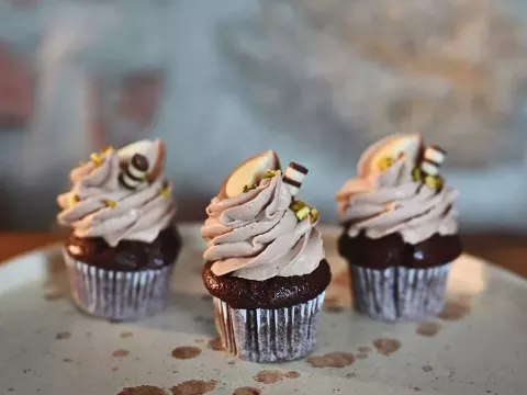 Mini cupcake s čokoládovým krémem 12ks
