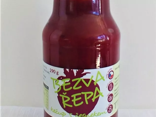 Kečup z červené řepy s česnekem