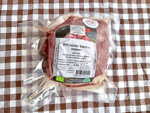 BIO hovězí žebra s masem, 800-1000 g